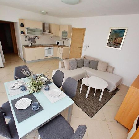 Sun-Kissed Apartment In Bibinje With Garden חדר תמונה