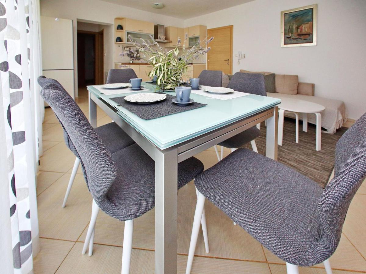 Sun-Kissed Apartment In Bibinje With Garden חדר תמונה